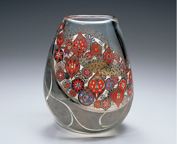 photo Enameled glass